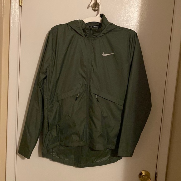 Nike Jackets & Blazers - NWOT Nike Running windbreaker